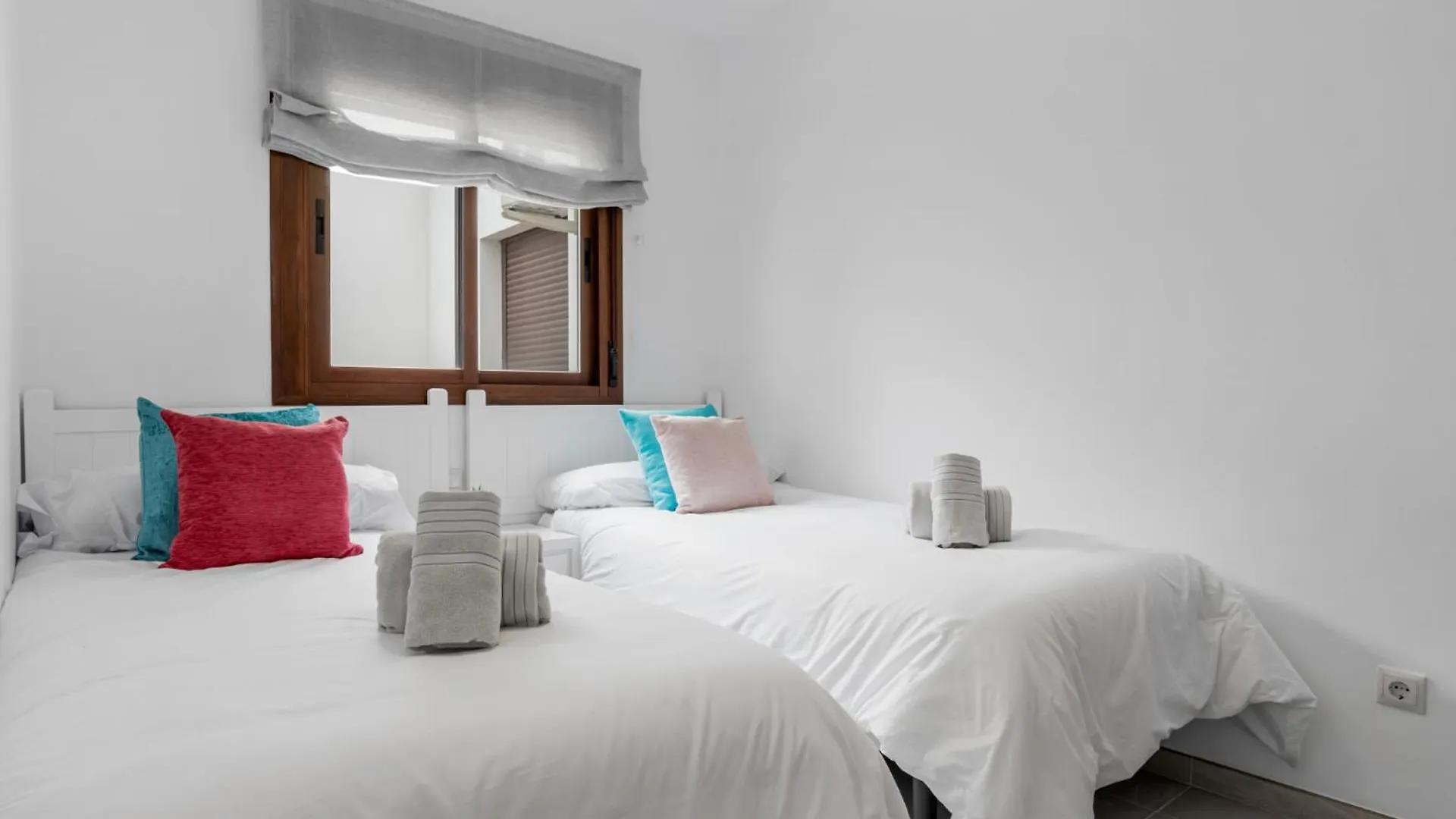 2 Bed Apartment In Benahavis Village