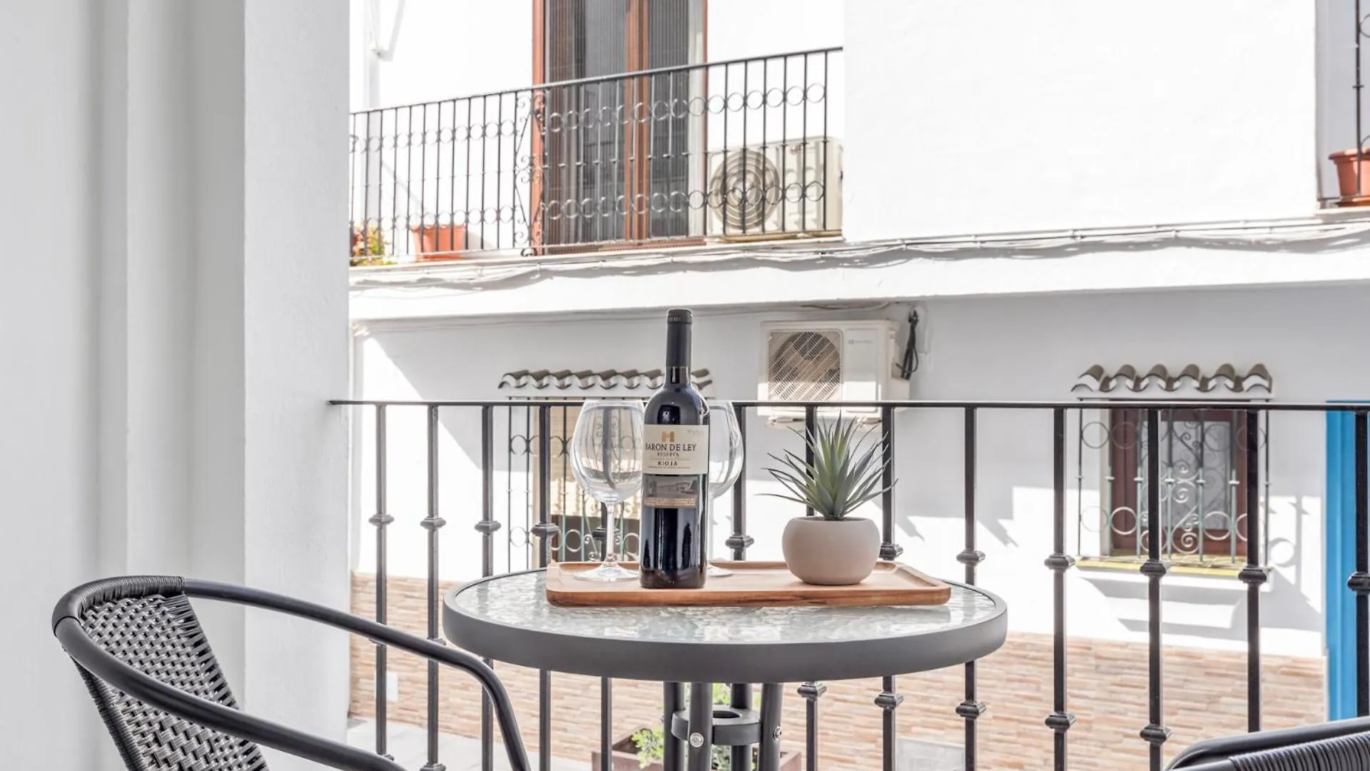 2 Bed Apartment In Benahavis Village 0*,  İspanya